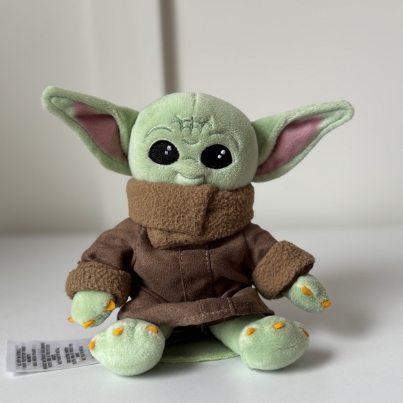 Star Wars Other - Star Wars Mandalorian Baby Grogu Magnetic Shoulder Pal - Disney Parks